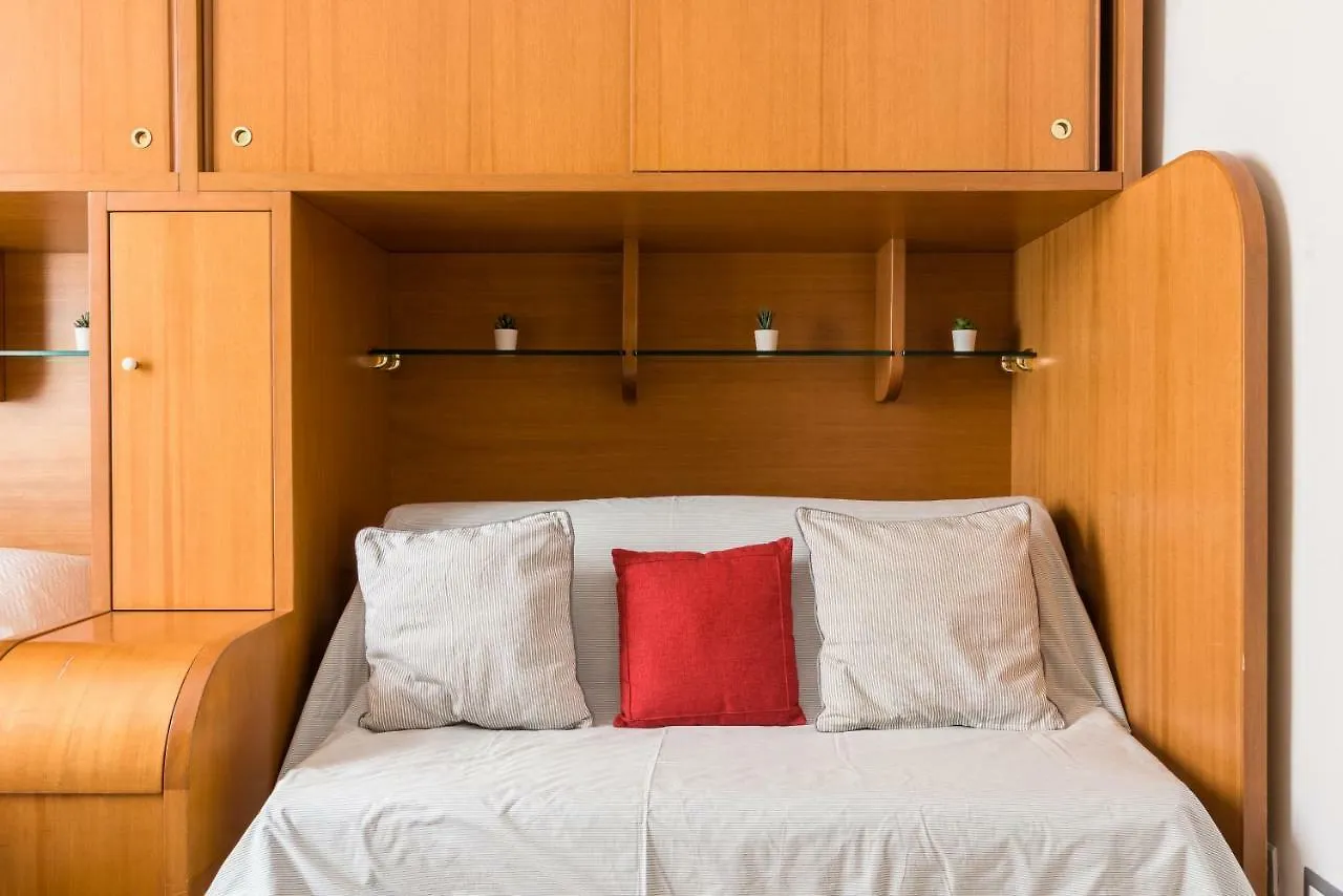 Chiarilu Near The Center Politecnico Fair And City Life Milan Apartment