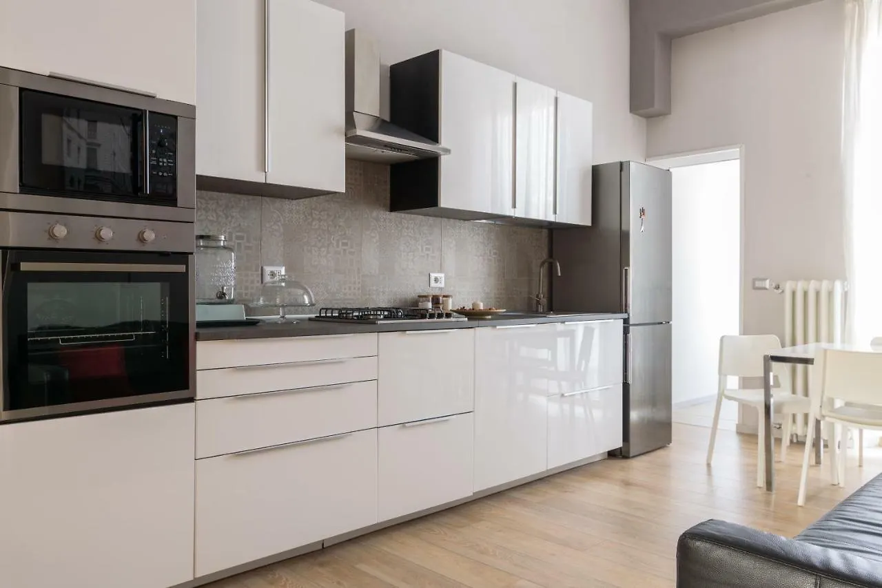 Chiarilu Near The Center Politecnico Fair And City Life Milan Italy
